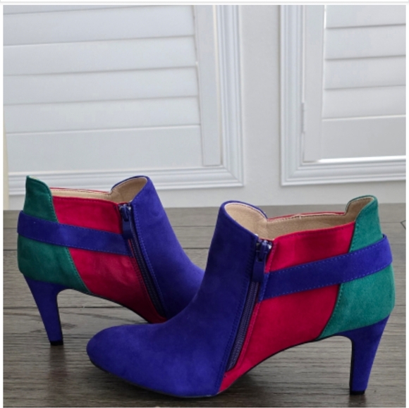 Boston Design Studio Blue, Green & Red Colorblock Women's Bootie, Size 11W - Picture 3 of 14